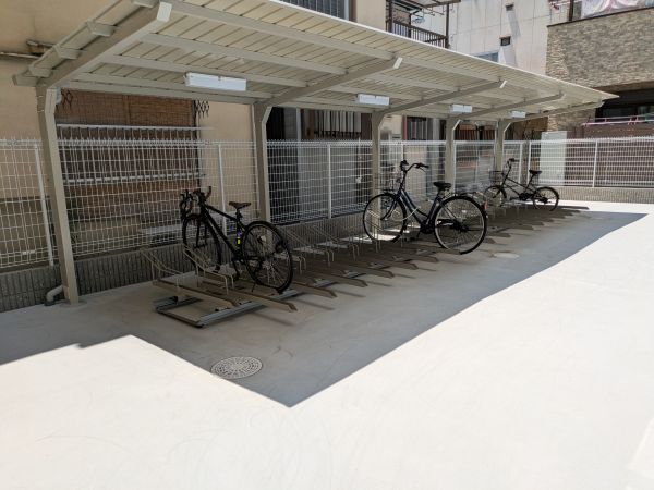 ラフォンテ今川駅前5階1LDK 自転車置き場の画像