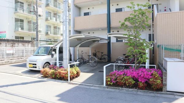アルカンシェル2階1K 自転車置き場の画像
