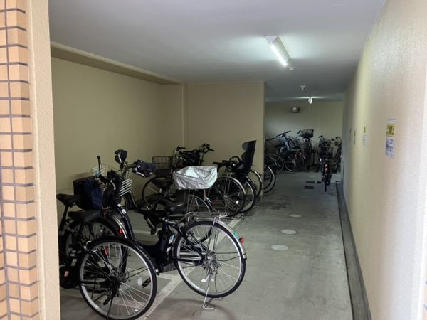 グランエール5階3LDK 自転車置き場の画像