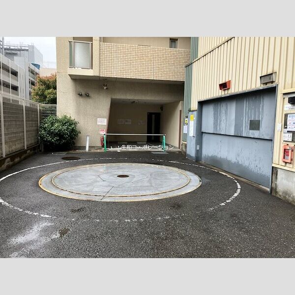 アーバンウェル茨木8階 自転車置き場の画像