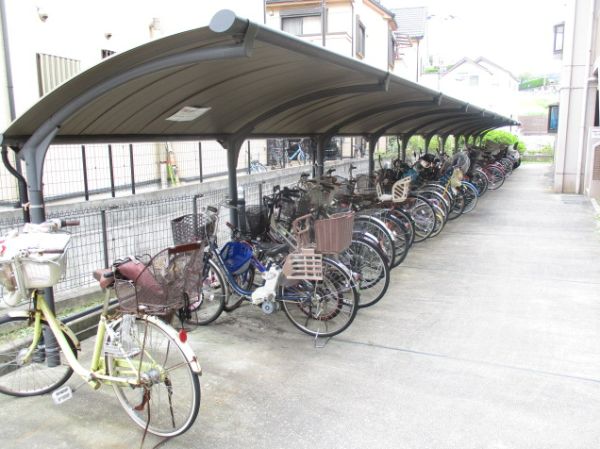 ラフィネ星田2階3LDK 自転車置き場の画像
