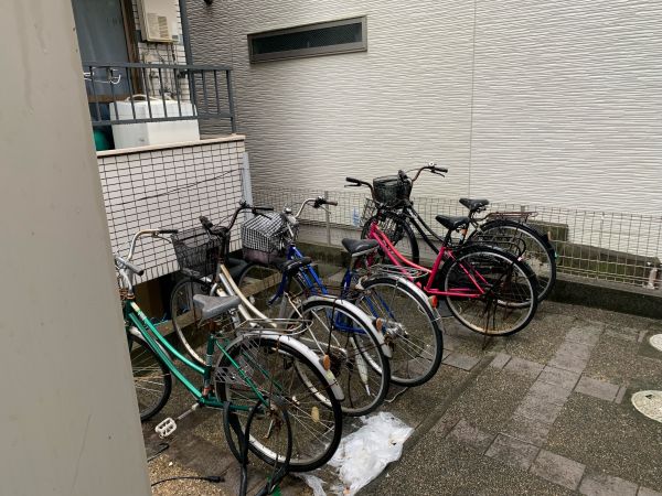 I-SPACIO花園Ⅱ4階1R 自転車置き場の画像