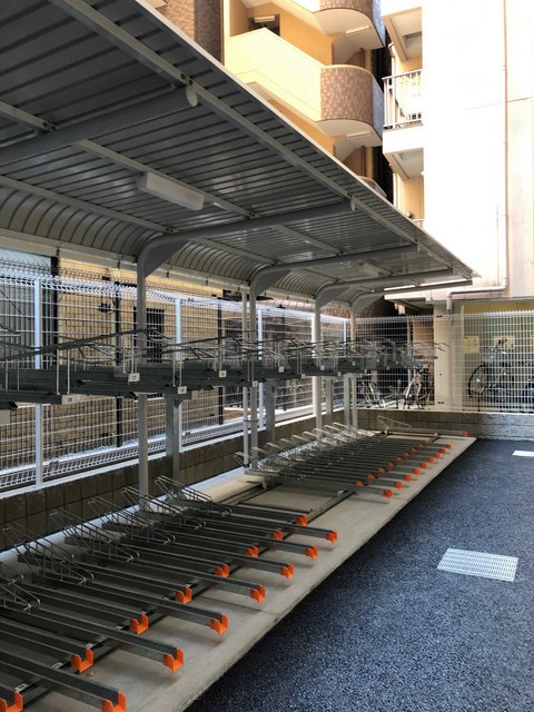 ブランドール北浜13階1K 自転車置き場の画像