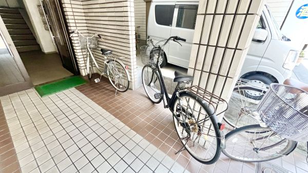 ハイムヤマウチ3階2K 自転車置き場の画像