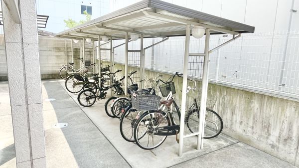 グレースコート1階1LDK 自転車置き場の画像