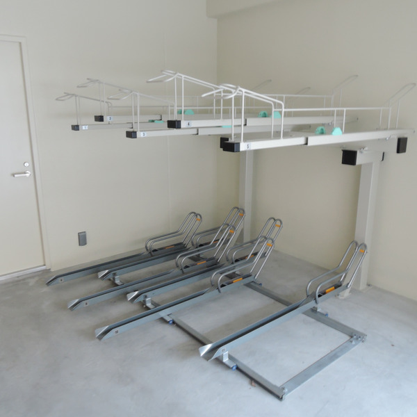  MT玉造2階1DK 自転車置き場の画像