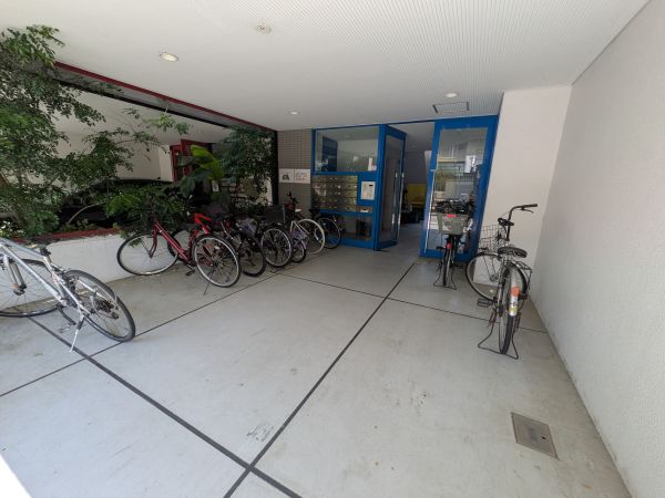 グレイスイン天満2階1LDK 自転車置き場の画像