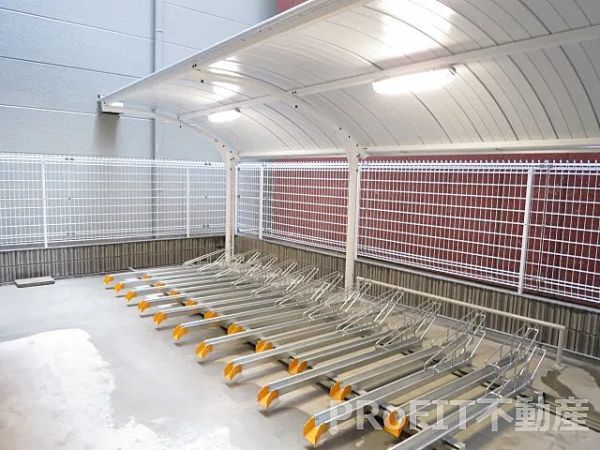 サナップ難波東5階1LDK 自転車置き場の画像