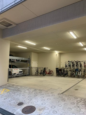 ペルル梅田シティーウエスト14階2LDK 自転車置き場の画像