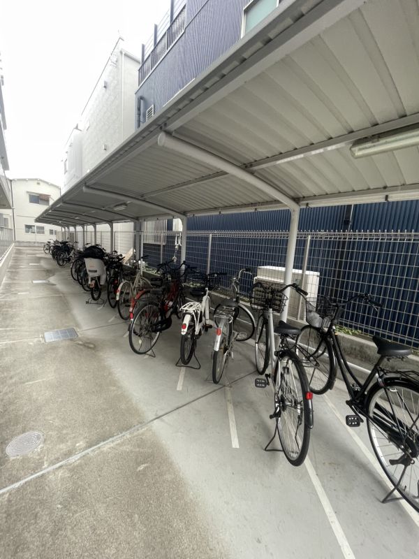 La　Verde長田1階1LDK 自転車置き場の画像