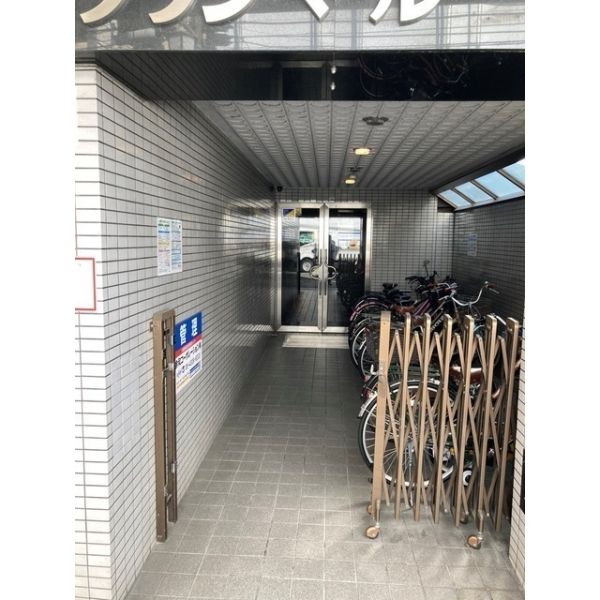 グランベール7階4LDK以上 自転車置き場の画像