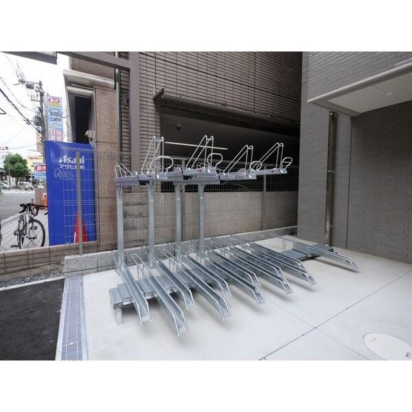 ArtizA南船場13階1LDK 自転車置き場の画像