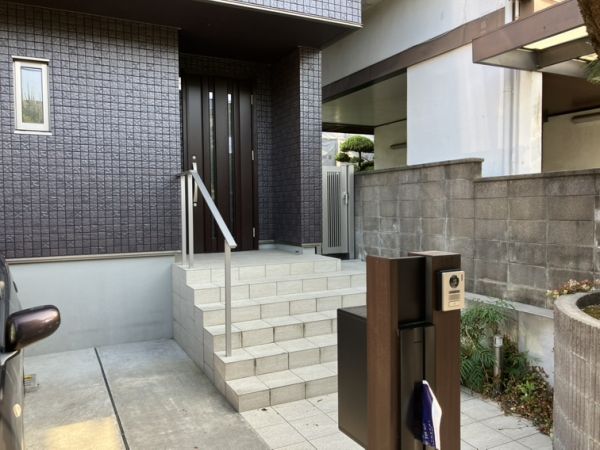 トシタマテ1階3LDK エントランスの画像