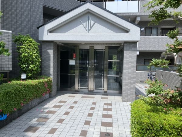 プランドール桃山7階3LDK エントランスの画像