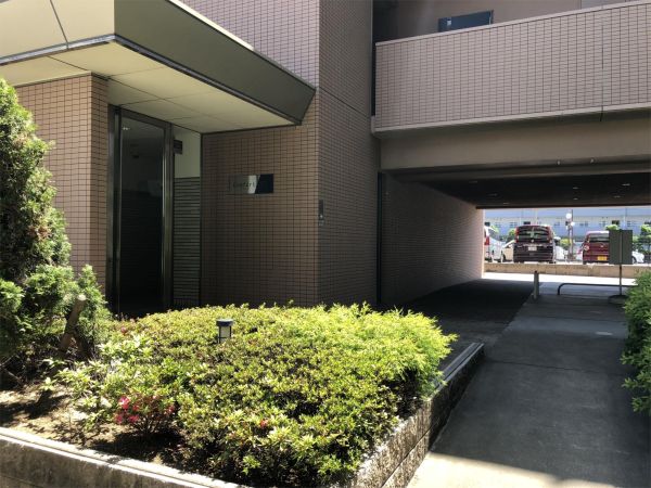 ｺﾝﾌｫｰﾄ233階1DK エントランスの画像
