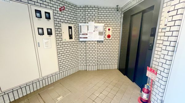M'sコート新福島6階2DK エントランスの画像