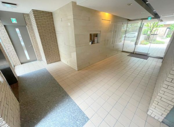 Villa・淀川8階1LDK エントランスの画像