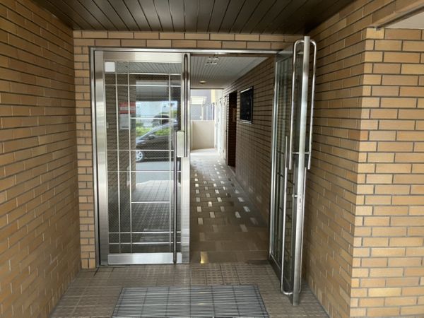 Collection蛍池2階3LDK エントランスの画像