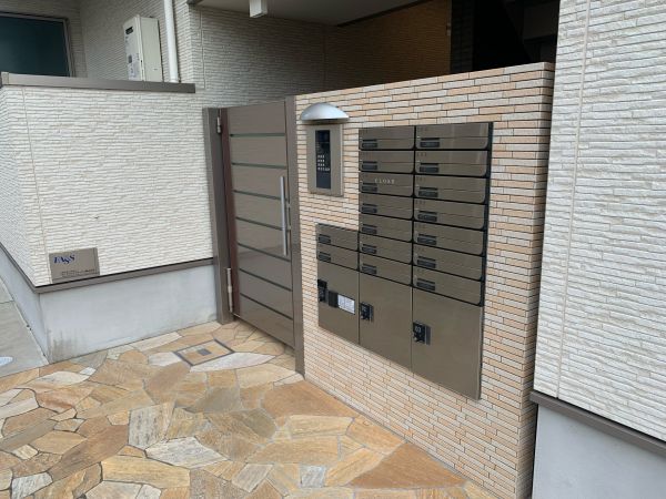 フジパレス花園西町3階1LDK エントランスの画像