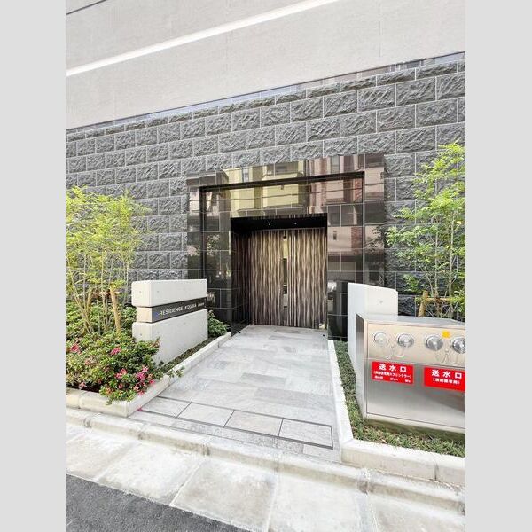 S-RESIDENCE小阪azure15階1K エントランスの画像