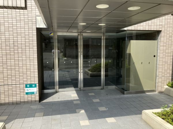 ジョイフルライフ泉丘4階3LDK エントランスの画像