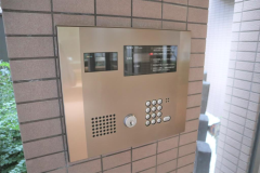 レジデンス八楽5階1DK エントランスの画像