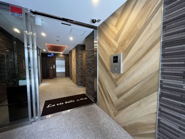 ラヴィベール上町台3階1LDK エントランスの画像