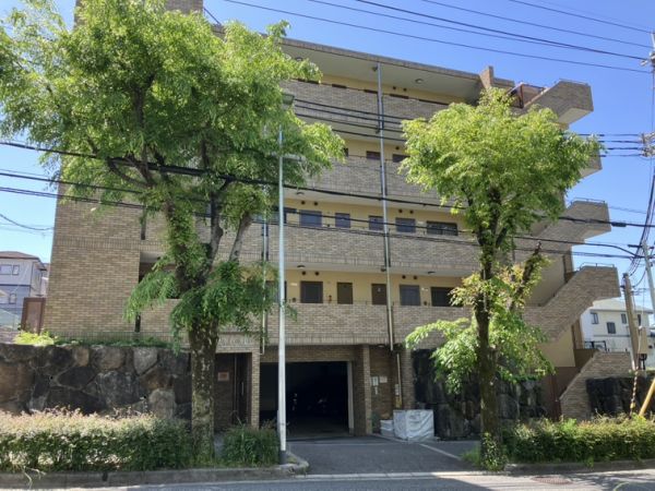 アーバンコート西緑丘1（実質2階2LDK 外観の画像