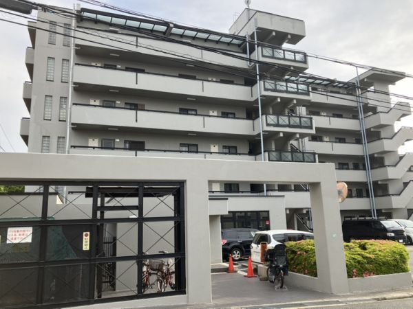 プレシオ緑ヶ丘4階4LDK以上 外観の画像
