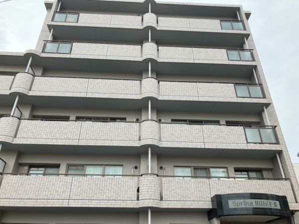 スプリングヒルズⅢ4階2LDK 外観の画像