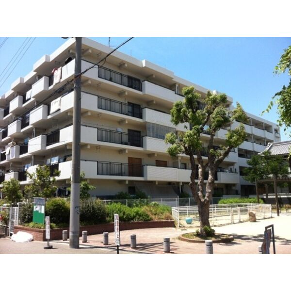 エステート南平野4階3LDK 外観の画像