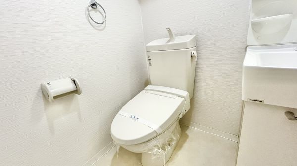 ルミエール大今里9階1K トイレの画像