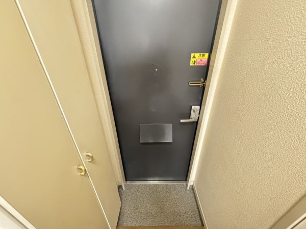 ミラク2階1K 玄関の画像
