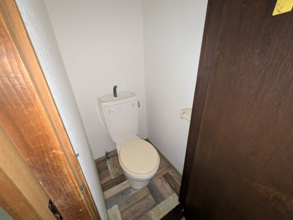 今川四文化2階1K トイレの画像