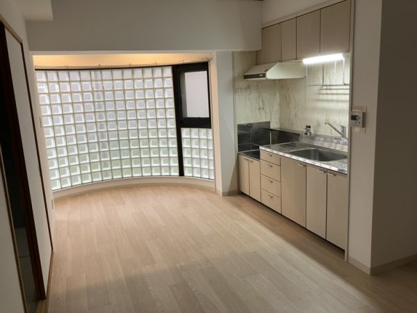 グレイス泉丘2階3DK リビングの画像