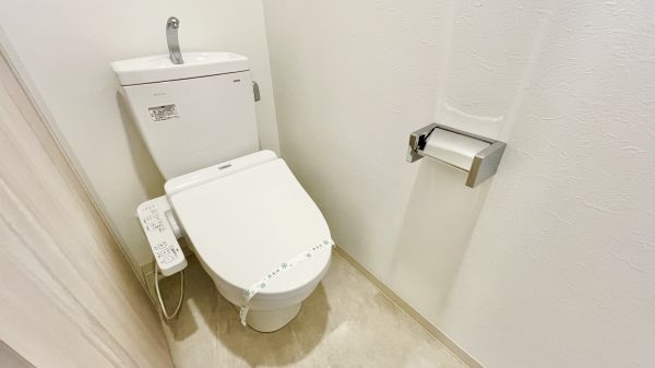 ディームス福島8階1LDK トイレの画像