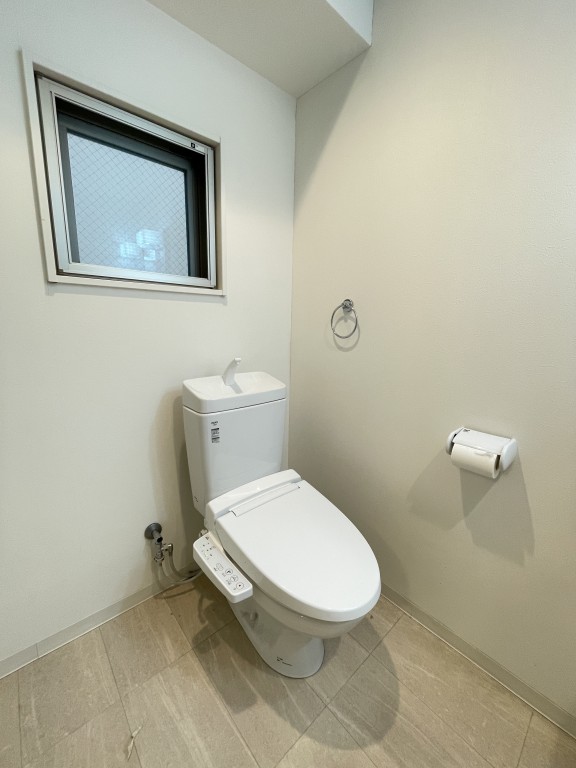 ヒューマン・レア京橋6階1R トイレの画像