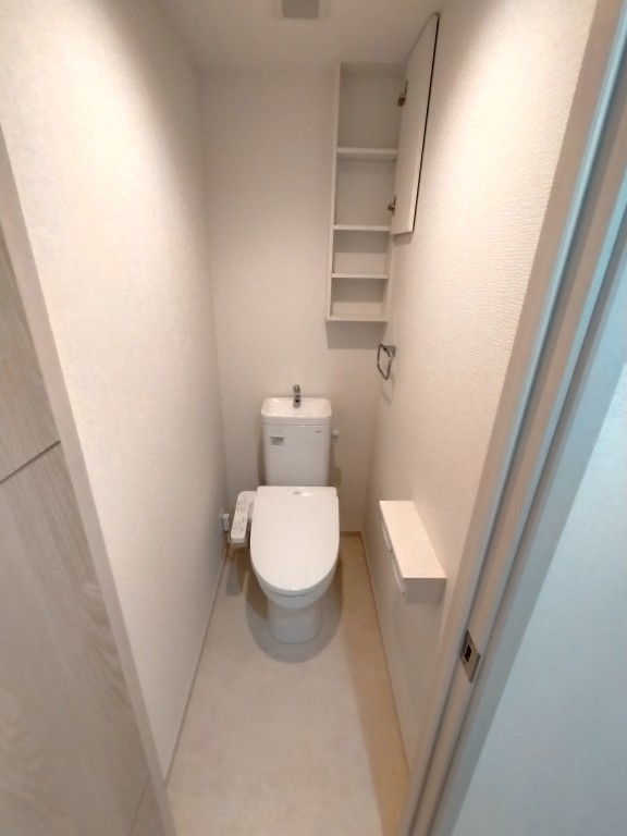West Coast1階1K トイレの画像
