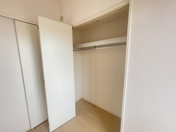 アトリエール堺新町階1LDK 収納の画像