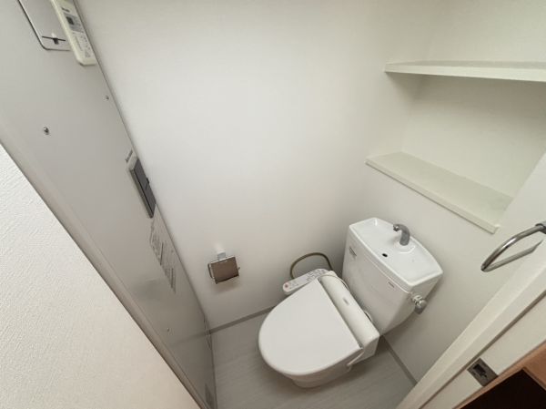 エルミタージュ難波Ⅵ5階1K トイレの画像