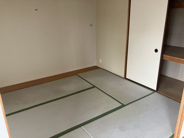 スプリングヒルズⅢ4階2LDK 部屋②の画像