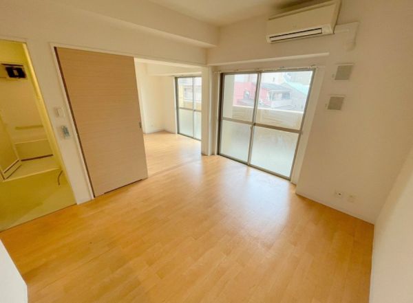 Villa・淀川8階1LDK リビングの画像