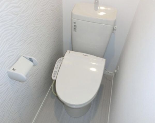 アールグレイス塚本2階1K トイレの画像