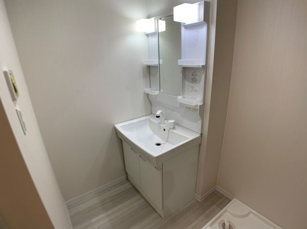 アート東大阪B01階1LDK 洗面所の画像