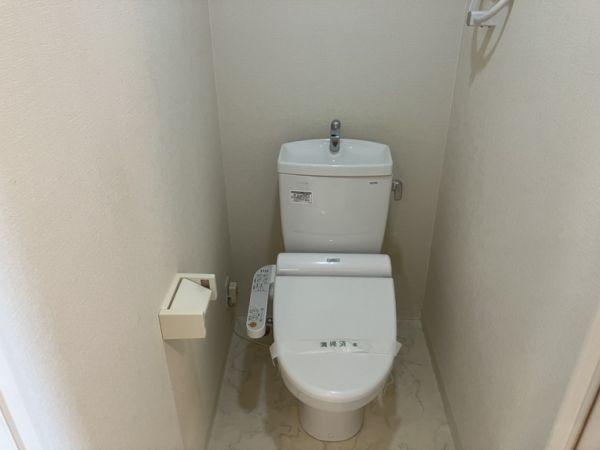 BLANC FORET2階2LDK トイレの画像