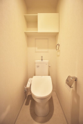 ｳﾙﾊﾞｰﾉｲﾘｽ2階1LDK トイレの画像