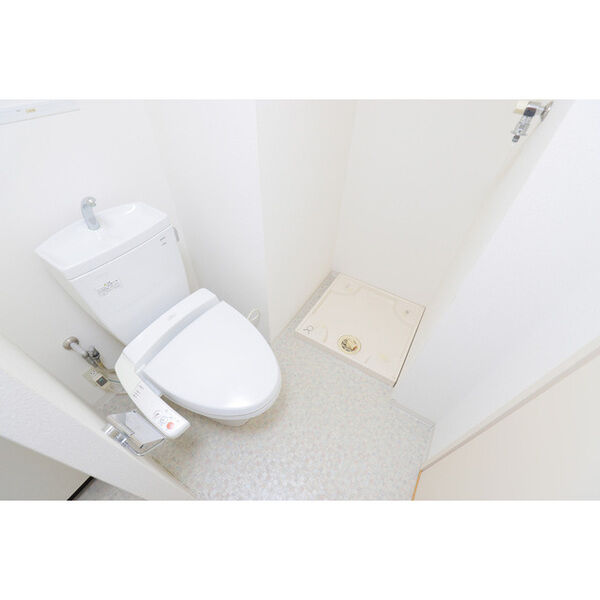 アーバングリーン兵庫ステーションフロント8階1K トイレの画像