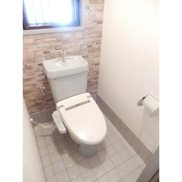 ルミエール畷1階1DK トイレの画像