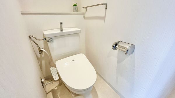 ロマネスク姫島 3階1K トイレの画像