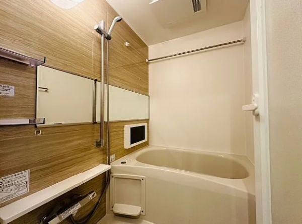 プレジオ松屋町12階1LDK お風呂の画像